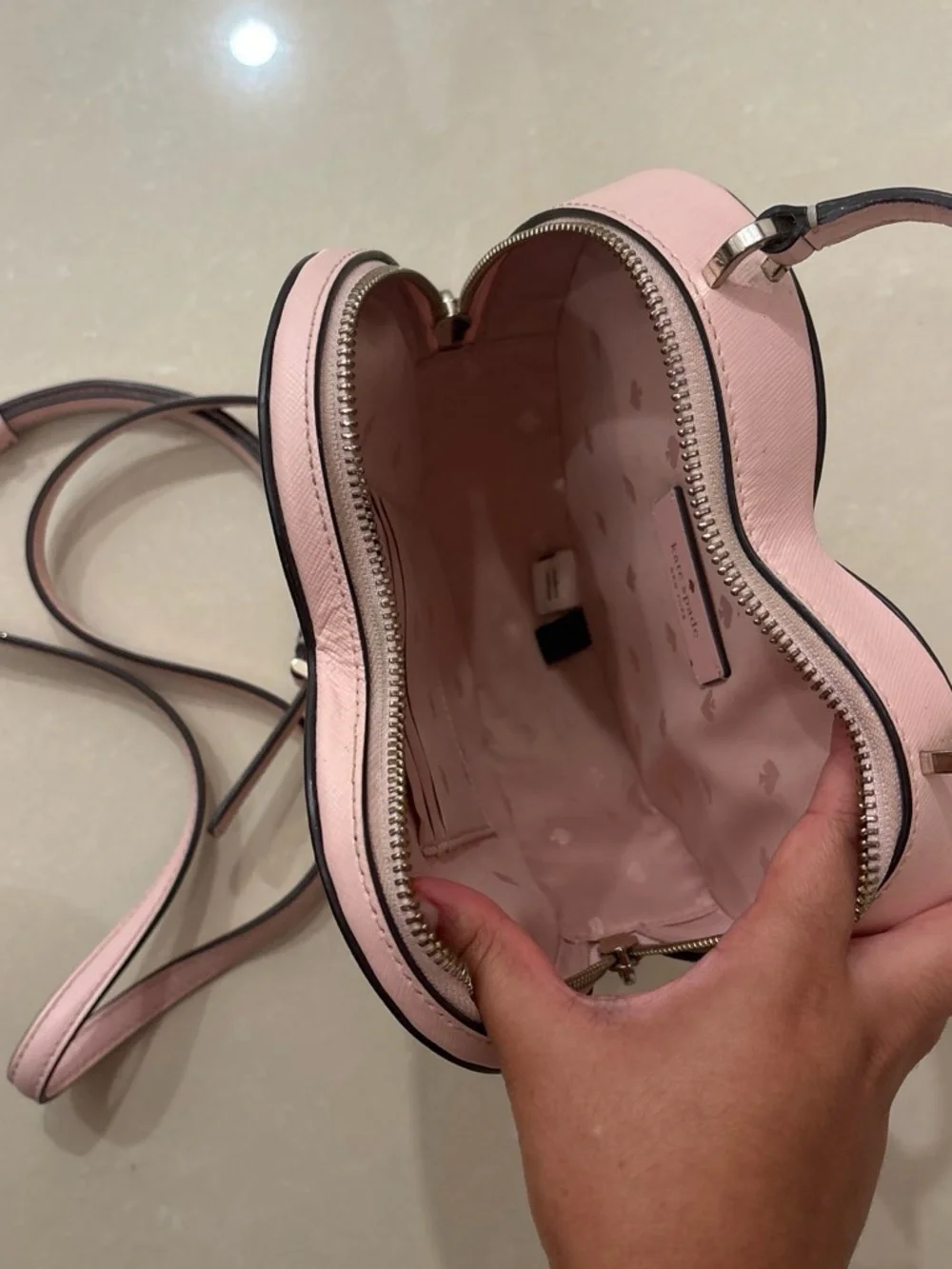 kate spade pink heart-shaped crossbody bag